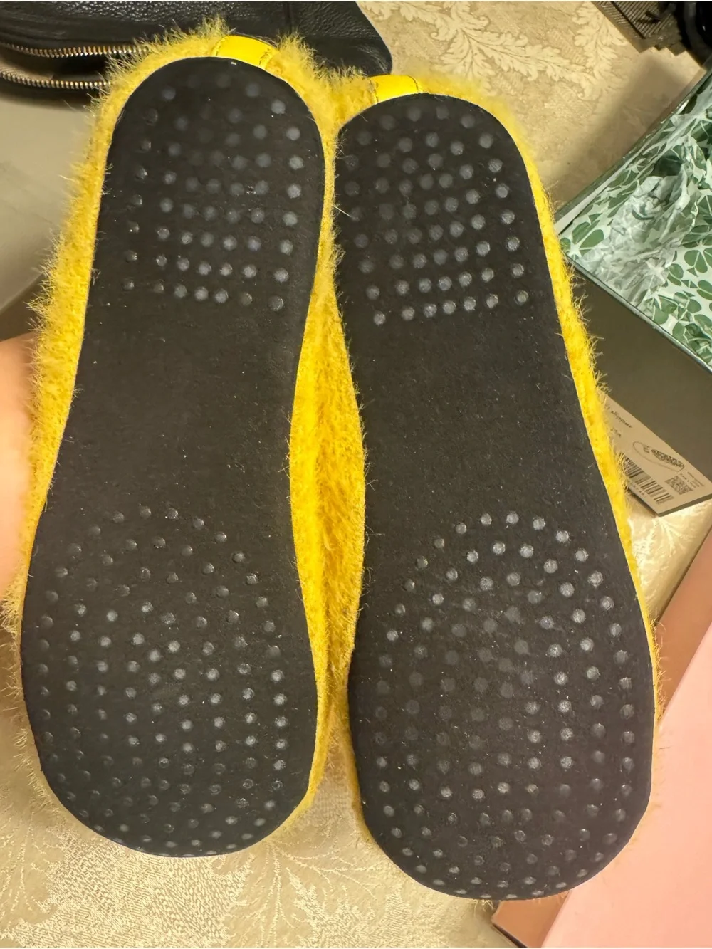 Kate Spade New York Taxi Yellow Fuzzy Slippers Faux Fur Checked NIB Size 8 B 8B